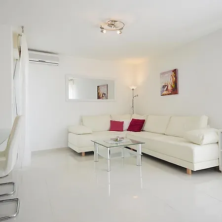 Apartment Sweet *